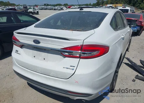 2018 Ford Fusion Hybrid Se из США, поврежденный, VIN 3FA6P0LU1JR137976